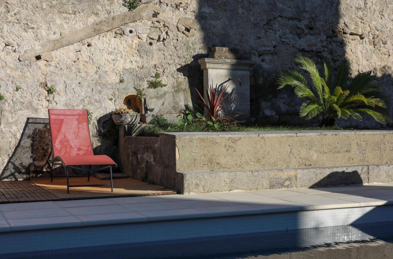 Le 37 Malaucene Bed & Breakfast Dış mekan fotoğraf