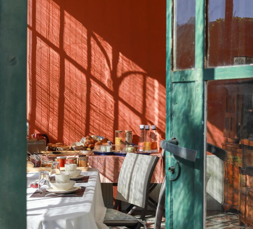 Le 37 Malaucene Bed & Breakfast Dış mekan fotoğraf
